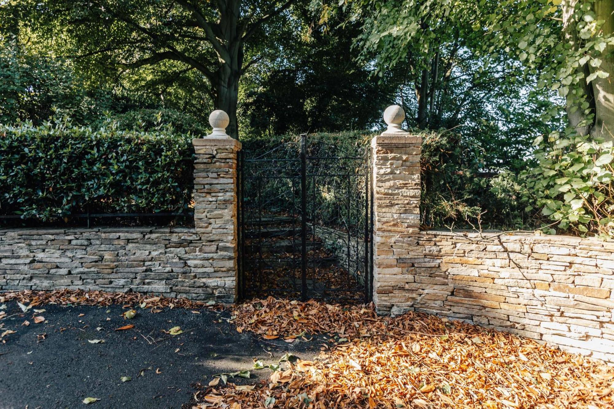 The Partridge Villa Medmenham Exterior photo