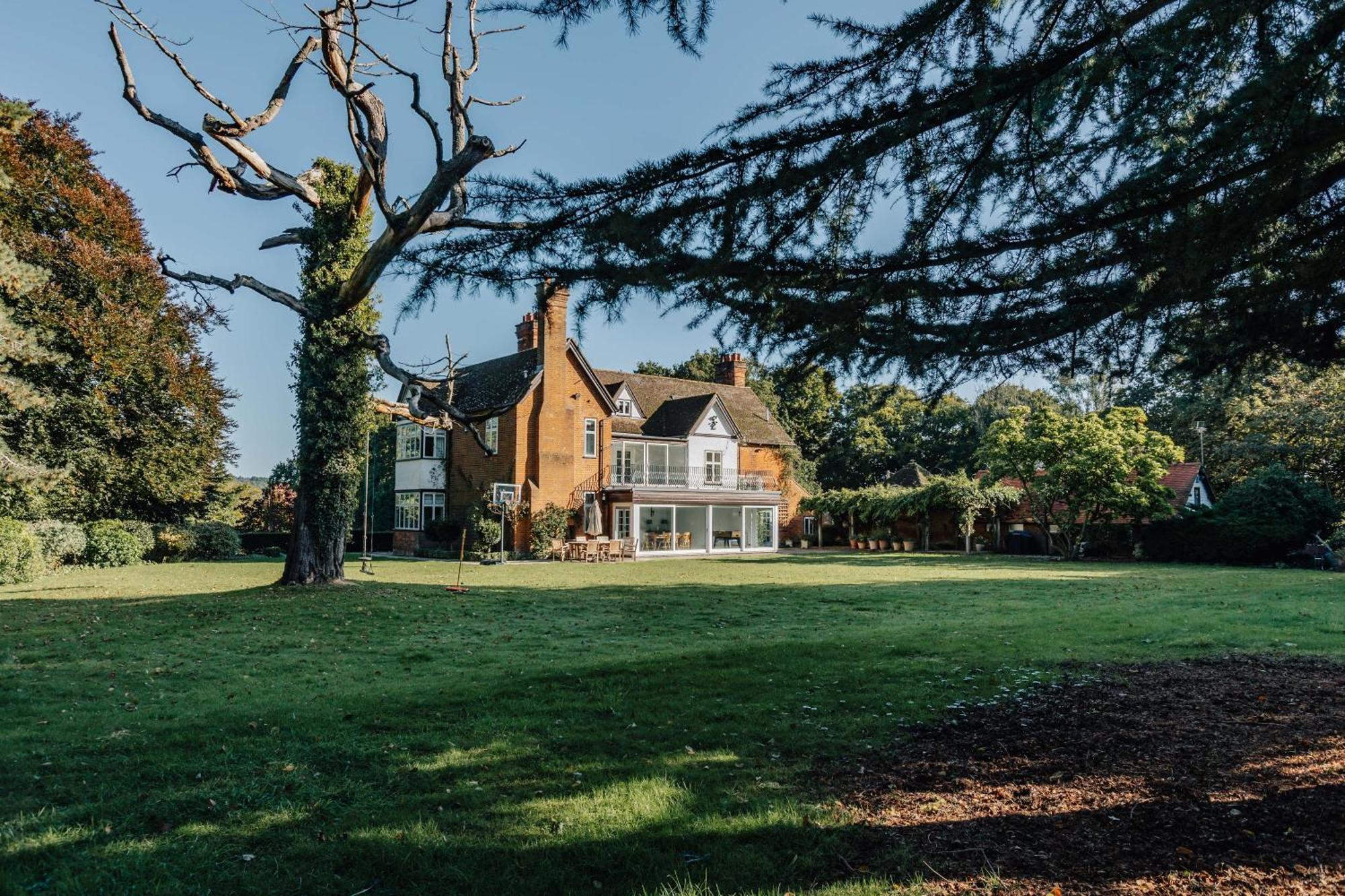 The Partridge Villa Medmenham Exterior photo